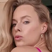 Nina Thomas Çıplak