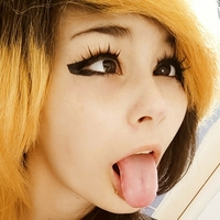 niyokochan Çıplak