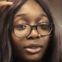 Noelle KaylahRich Çıplak