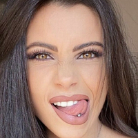 Noemifrere Çıplak