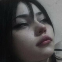 noirhlia Çıplak