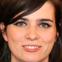 Nora Tschirner Çıplak