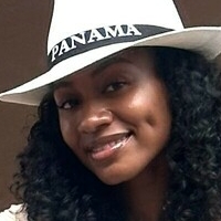 ohmalika Çıplak