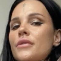 Oksana Radzhabova Çıplak