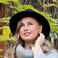 Olga Velichko Çıplak