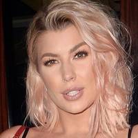 Olivia Buckland Çıplak