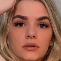 Olivia Clarke Çıplak