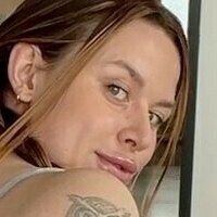 Olivia Hale Çıplak