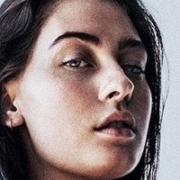 Olivia Norella Çıplak