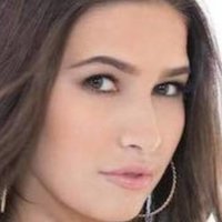 Olivia Nova Çıplak