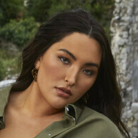 Olivia Yumi Çıplak