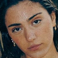 Ortal Ano Çıplak