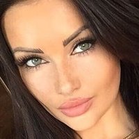 Patrycja Long Çıplak