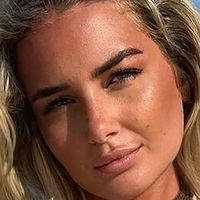 Phoebe Isobel Çıplak
