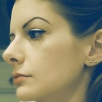 Phoebe Lamour Çıplak