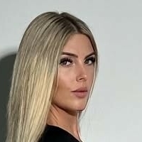 Pia Wagner Çıplak