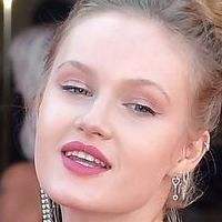 Polina Pushkareva Çıplak