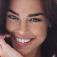 Raina Hein Çıplak