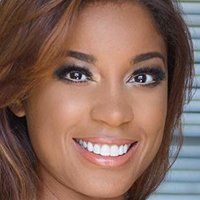 Reagan Gomez-Preston Çıplak