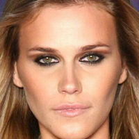 Renata Kuerten Çıplak