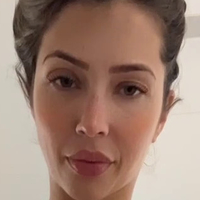 Renata Matos Çıplak