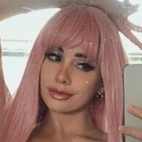 Riley Çıplak
