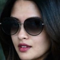 Riya Sen Çıplak