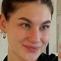 Ronia Scholz Çıplak