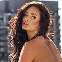 Rosie Roff Çıplak