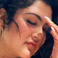 Sanjana Çıplak