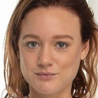 Sara Barnard Çıplak
