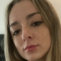 Sara Core Çıplak
