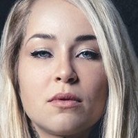 Sara Fabel Çıplak