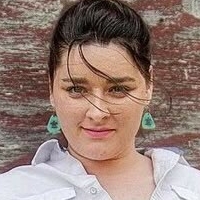 Sara Lyn Çıplak