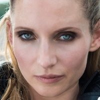 Sara Sommerfeldt Çıplak