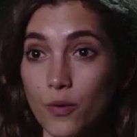 Sarah-Sofie Boussnina Çıplak