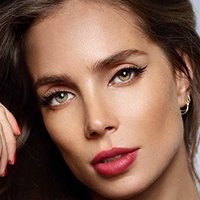 Sarai Givaty Çıplak