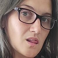 sbeth Çıplak