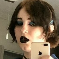 Scarlet Skeie Çıplak