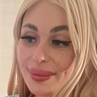 Selina Galinsky Çıplak
