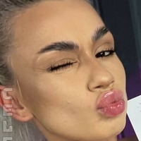 SereneSophie Çıplak