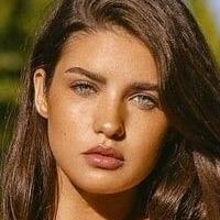 Shannon McMullen Çıplak