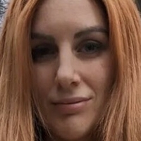 Shelley Louise Çıplak