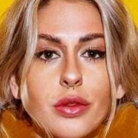 Shelly Bombshell Benson Çıplak