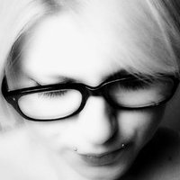Shenni Suicide Çıplak