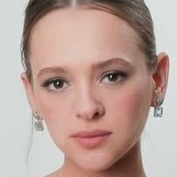 Shira Haas Çıplak