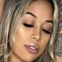 Silicone Babe Çıplak
