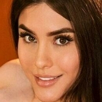 Silvia Hanke Çıplak