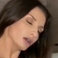 Silvia Saige Çıplak