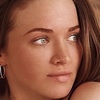 Simone Bylund Çıplak